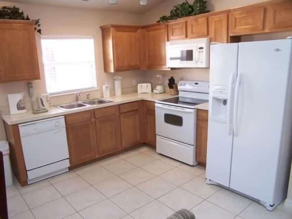 289 Sandy Ridge House 4 Bedroom by Florida Star