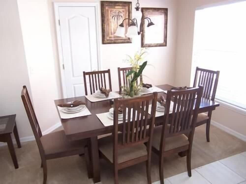 289 Sandy Ridge House 4 Bedroom by Florida Star