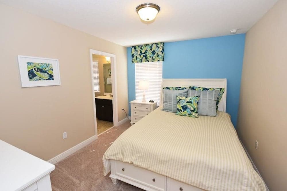 4425 Solterra House 5 Bedroom by Florida Star