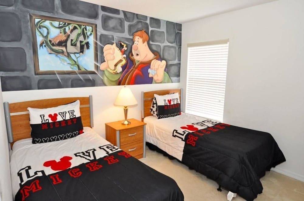 101 Aviana House 6 Bedroom by Florida Star