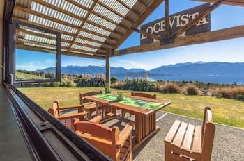 Loch Vista Lake View Villa Accommodation