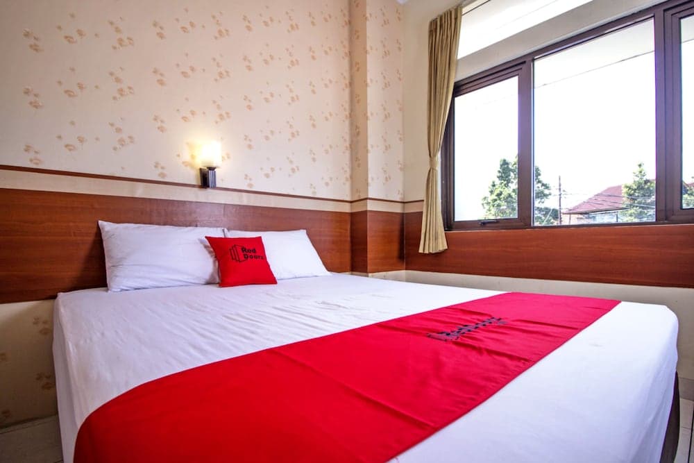 RedDoorz Plus @ Wastu Kencana