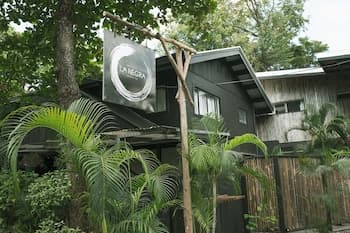 La Negra Surf Hotel & Soda