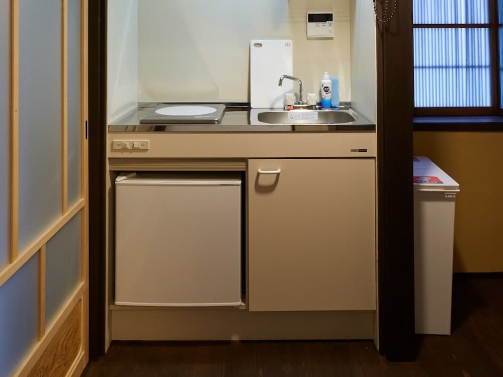 Rinn Shijo Takasegawa