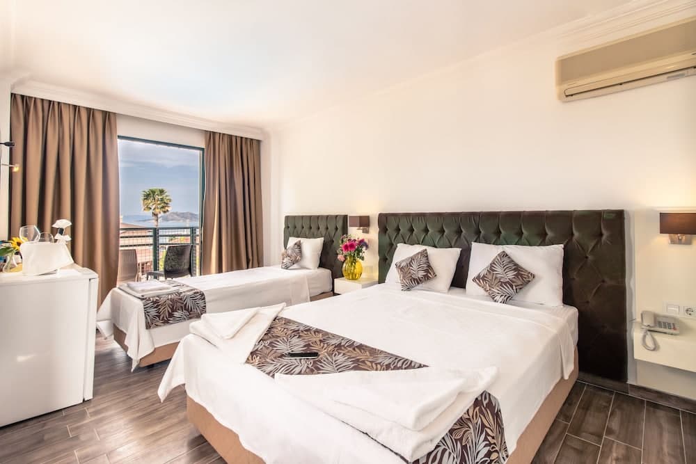 Bahar Hotel (+12 Adult )