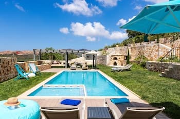 Erondas Cretan Country Villas