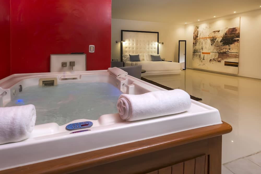 In Fashion Hotel & Spa