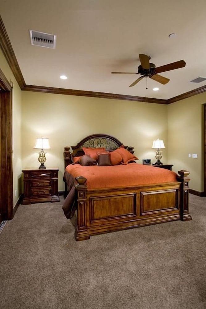 Bella Estate By Signature Vacation Rentals