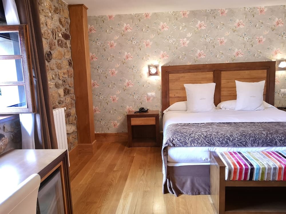 Akla Hotel Suites Valles Pasiegos