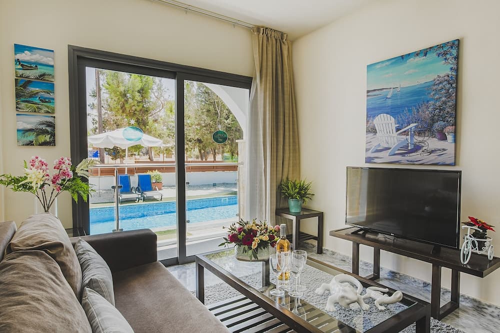 Latchi Escape Hotel & Suites