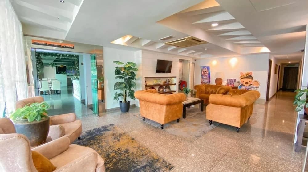 Desa Queenspark Hotel