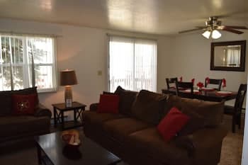 Mactavish Court Townhomes