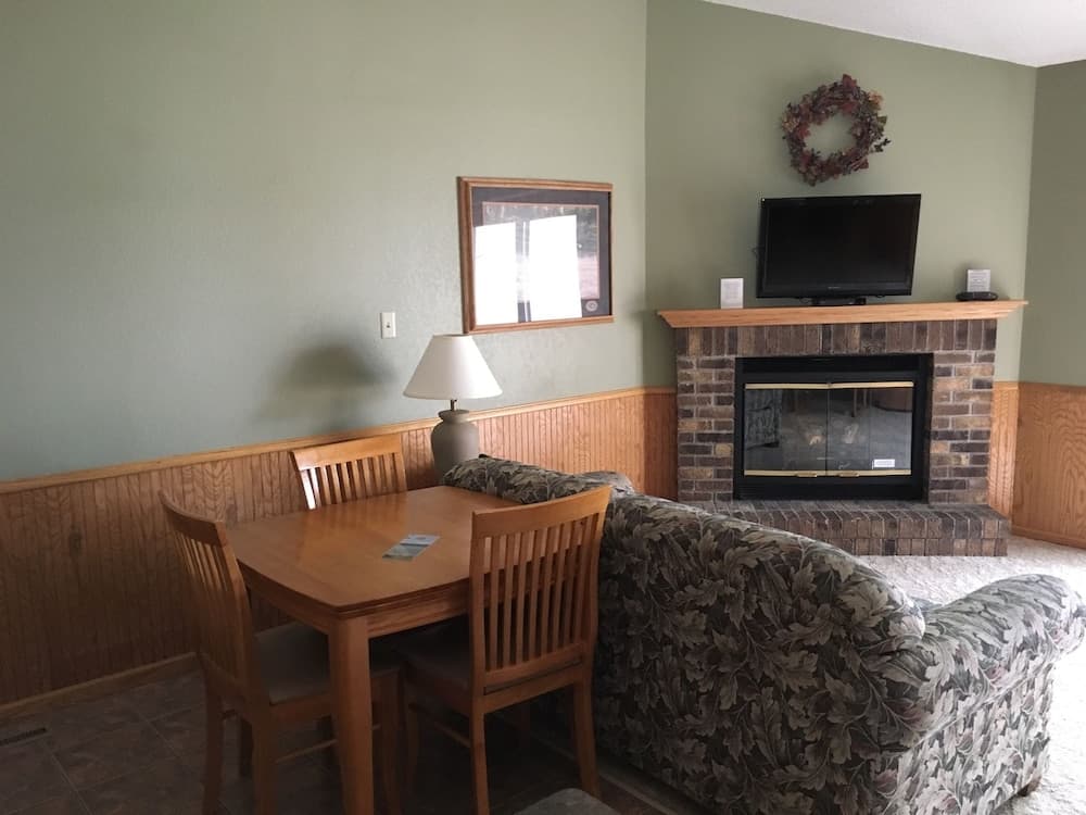 Kavanaugh's Sylvan Lake Resort