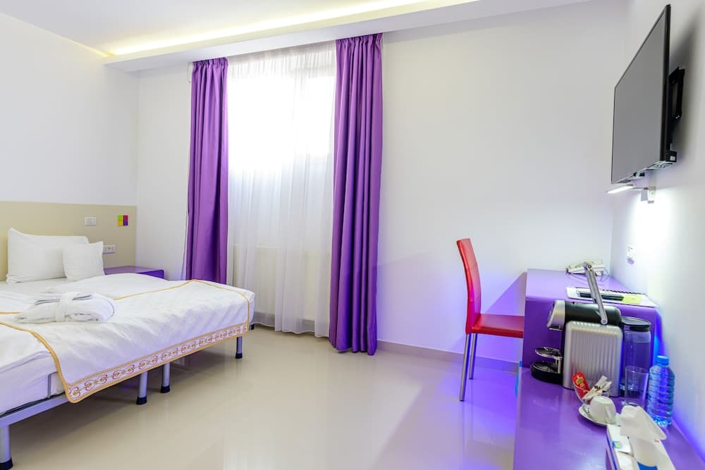 Hotel Christina Plus