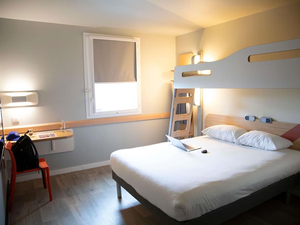 ibis budget Saint Quentin en Yvelines Velodrome