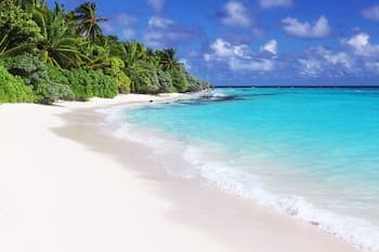 Thoddoo Beach View by Vista