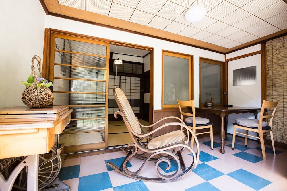 Guest House Kura - Hostel