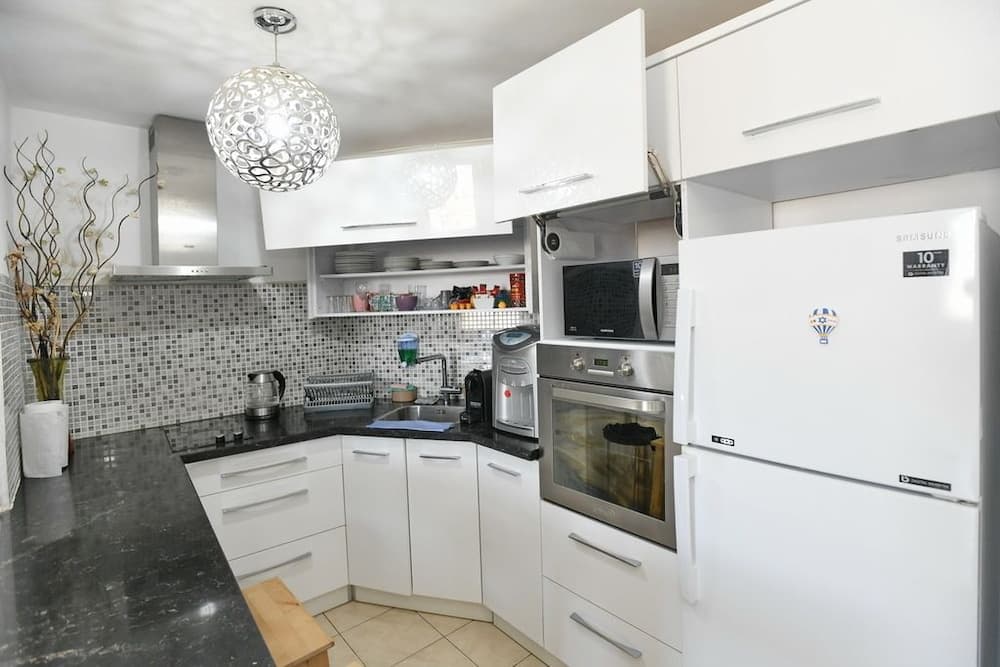 Avi's Suites - 44 Hativat Hanegev