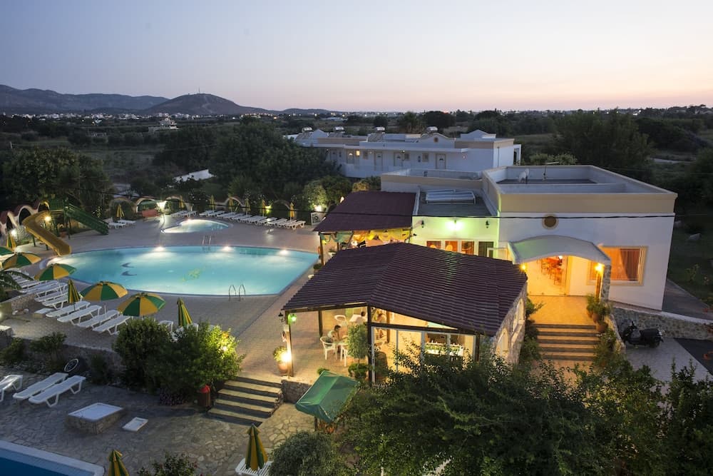 Fili Hotel Apartments