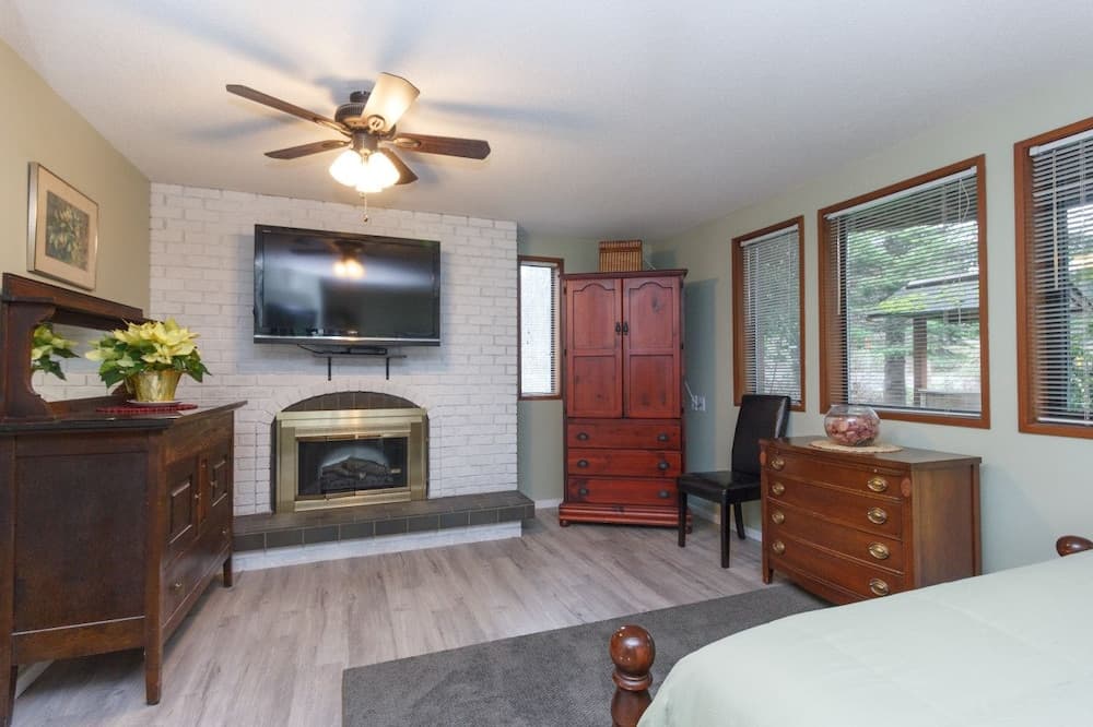 Coles Bay Vacation Retreat