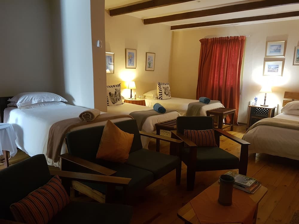 Steytlerville Villa Guest House