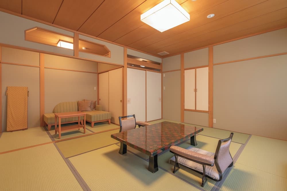 Narashino no sato Gyokusui -6 years or older-