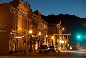 Salida Modern 3 Bedroom Holiday Home By Pinon Vacation Rentals