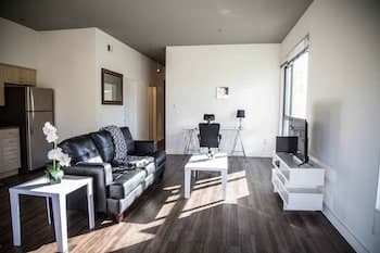 Pelicanstay in Gaslamp Quarter