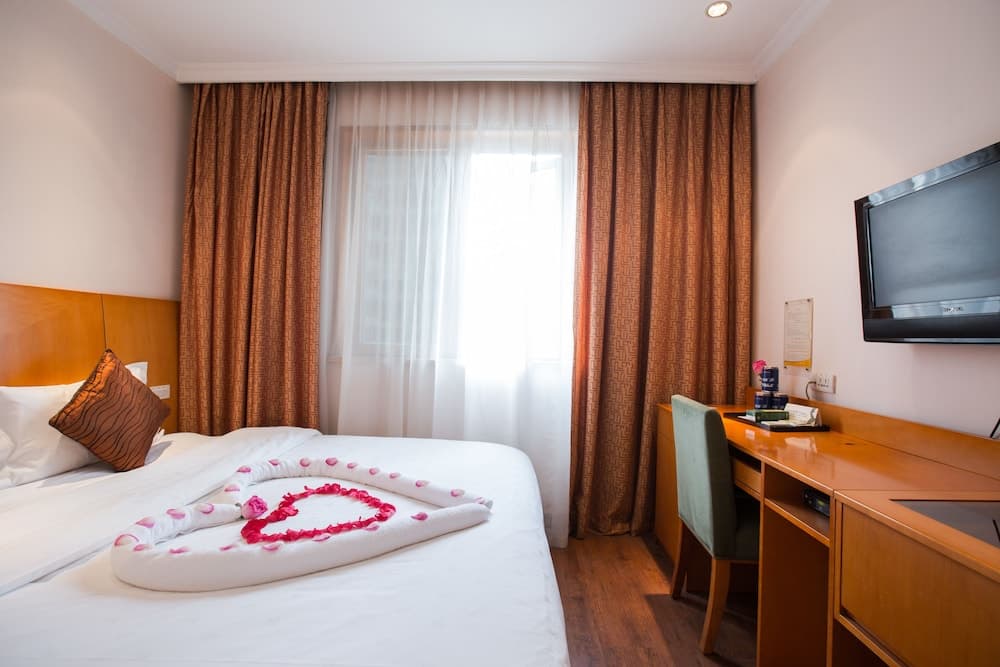 Chengdu Taiji Business Hotel