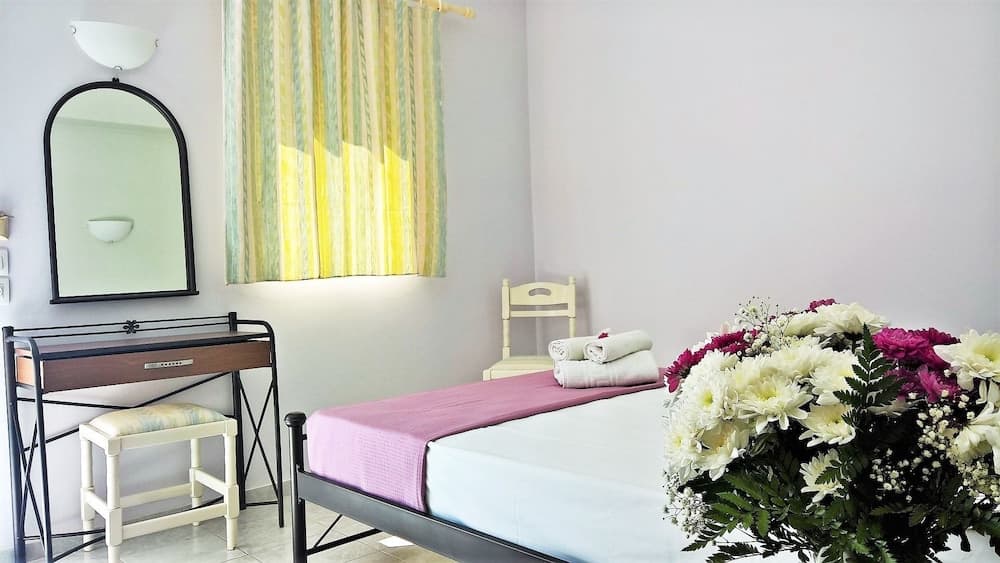 Aloni Studios & Apartments