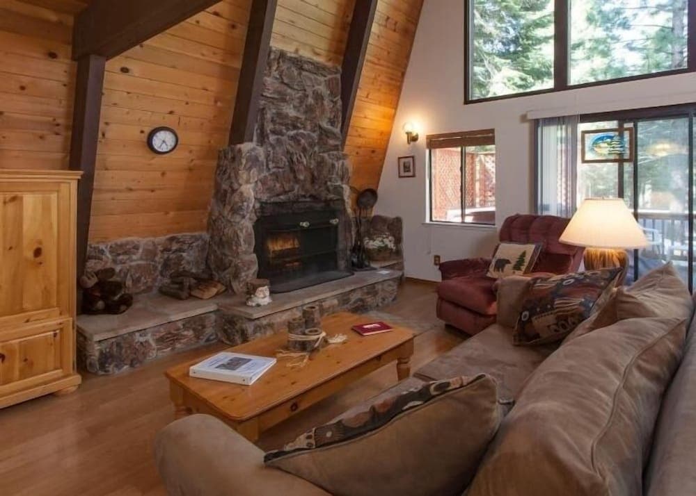 Butterfield Agate Bay Rental by RedAwning