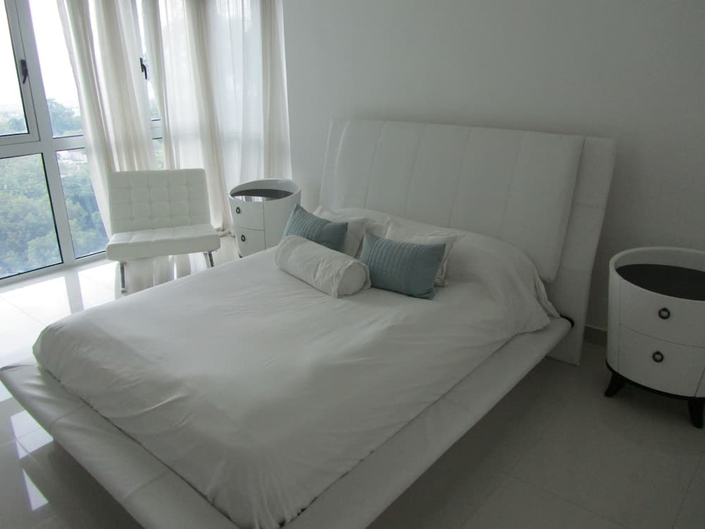 Gala Tower Condo & Hotel