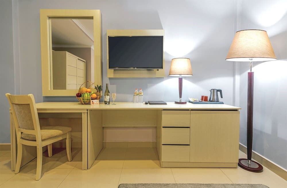 Tilko Jaffna City Hotel