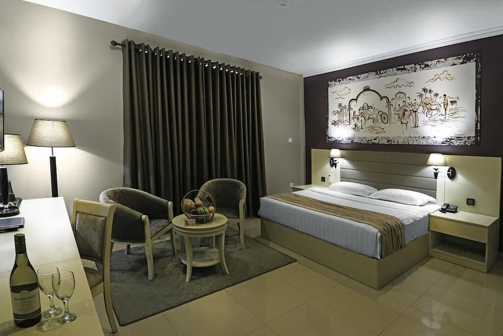 Tilko Jaffna City Hotel