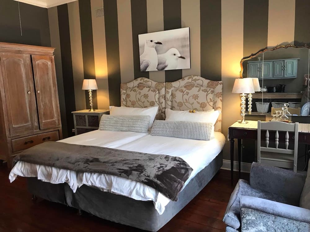 Waterhouse Guest Lodges 236/230 Bourke Street