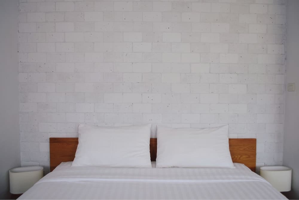 Eat Sleep Cafe & Bed