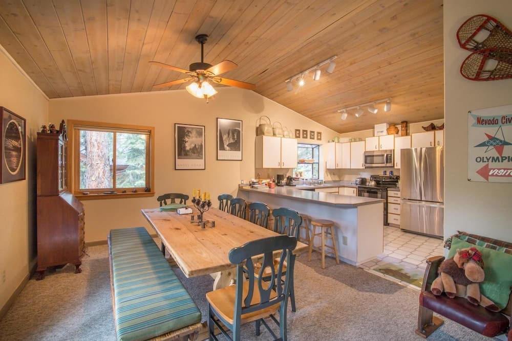 Serventi 3 Bedroom Holiday Home By Tahoe Truckee