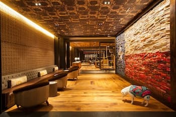 The George, by Valencia Hotel Collection