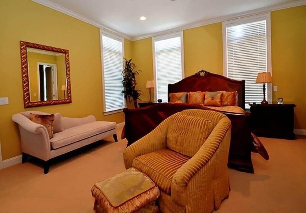 10 Knotts Way by RedAwning