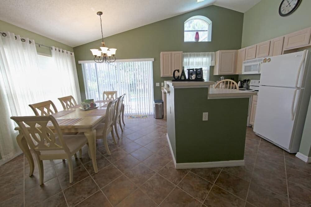 Gorgeous Homes with Golf Course View