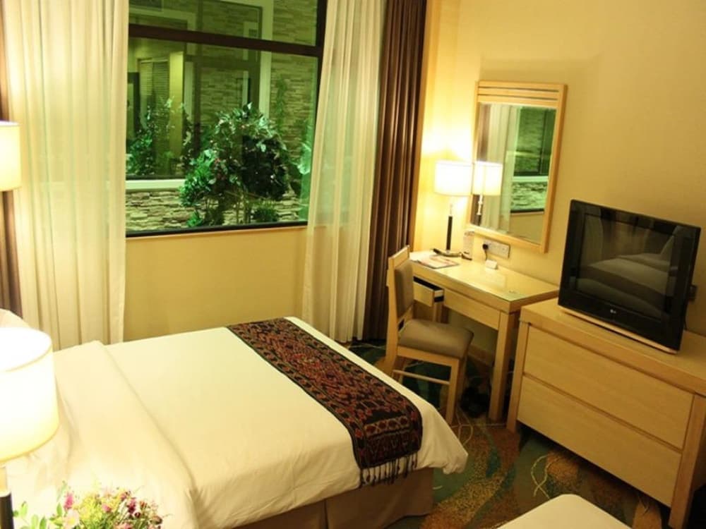 Imperial Palace Hotel