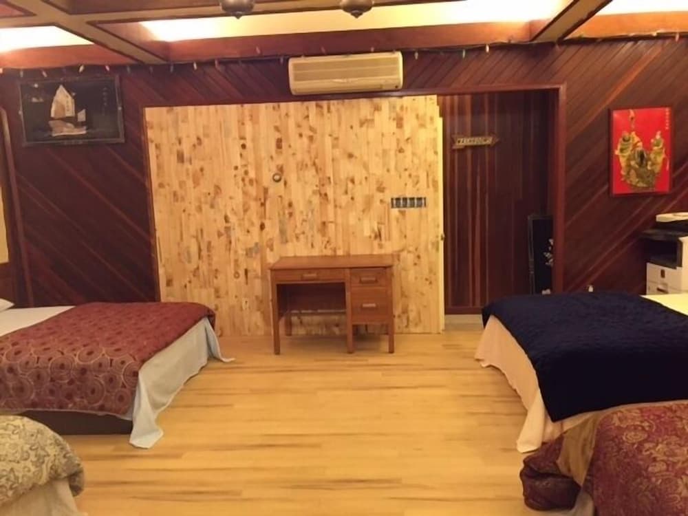 Family Room on Water Street