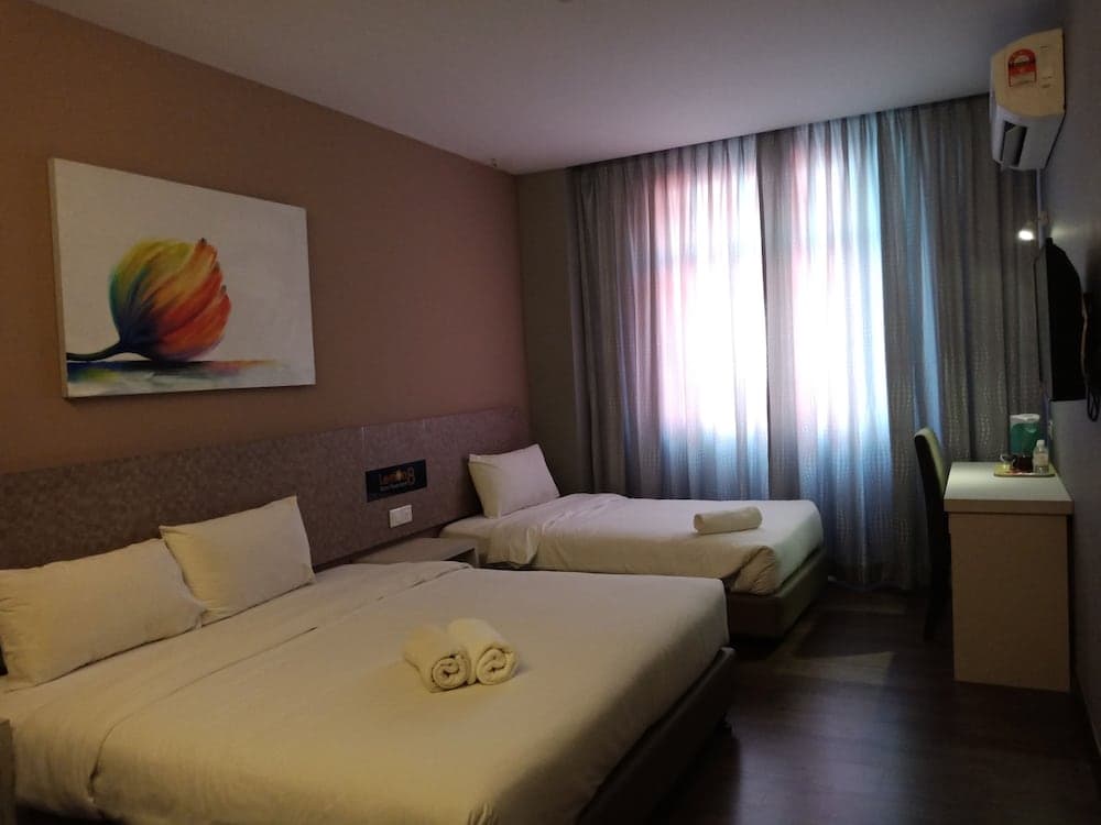 Lemon8 Hotel Apartment