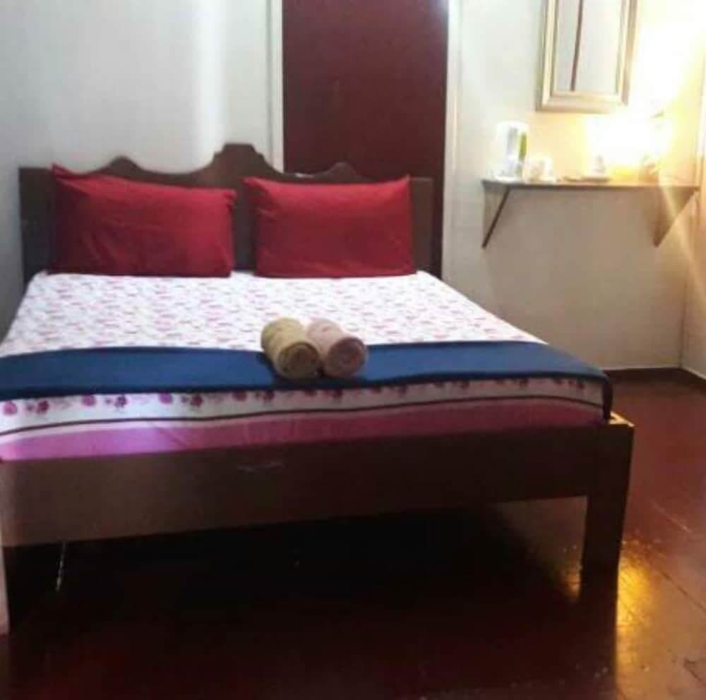 Marina Bay Resort & Restaurant Tioman