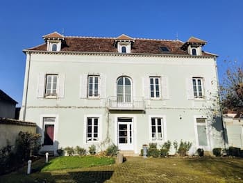 Villa Clément Sens Appart'hôtel