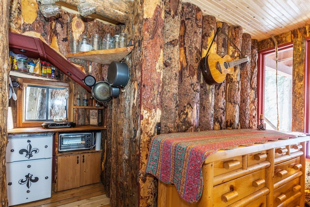 Treehouse by the Stream