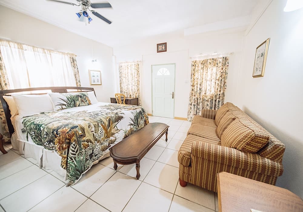 ClarenceVille Villa Apartments