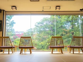 Hohoemino Kuyufu Tsuruya