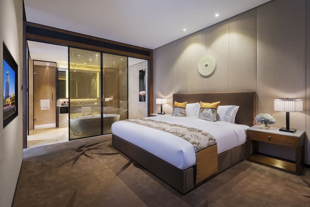 Wyndham Grand Plaza Royale Kaidi