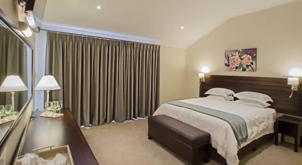 Clos Malverne Wine Estate Accommodation